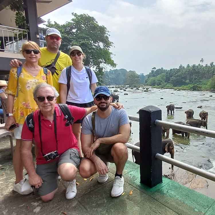 private tour guide sri lanka