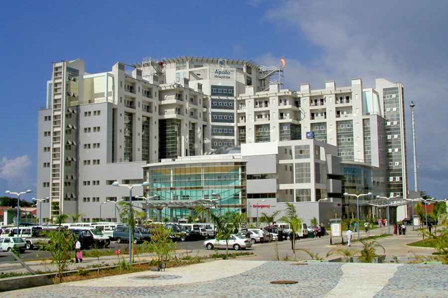 Modern medical facilities and private healthcare clinic in Sri Lanka
