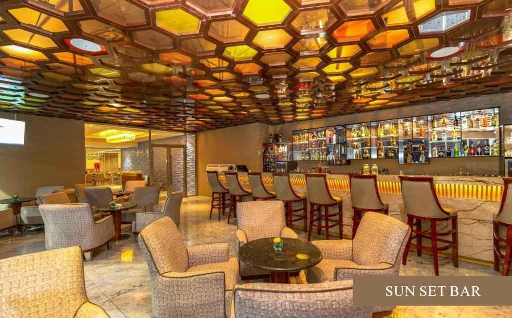 Hotel 4