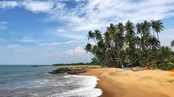Katukurunda Beach: A Serene Haven in Sri Lanka