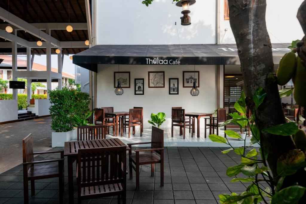Hotel 4